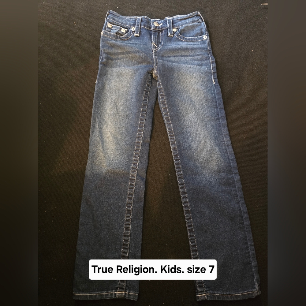 True Religion Kid's Classic Blue BootCut Jeans. Size 7. Pre-owned/excellent cond